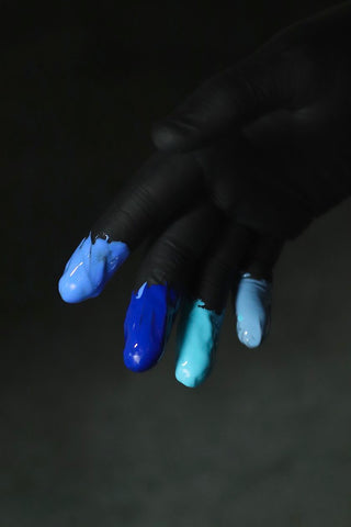 Blue B07 Verin Nails